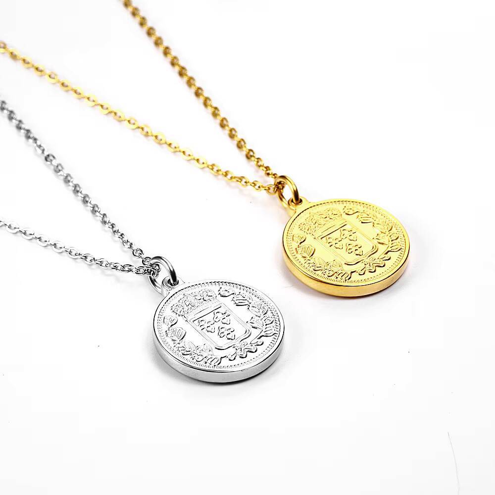 Coin Necklace Delicate - สร้อยคอจี้เหรียญพระราชินีเอลิซาเบธชุบทองคำแท้ ดีไซน์สวยงาม สำหรับเป็นของขวัญให้ผู้ชาย