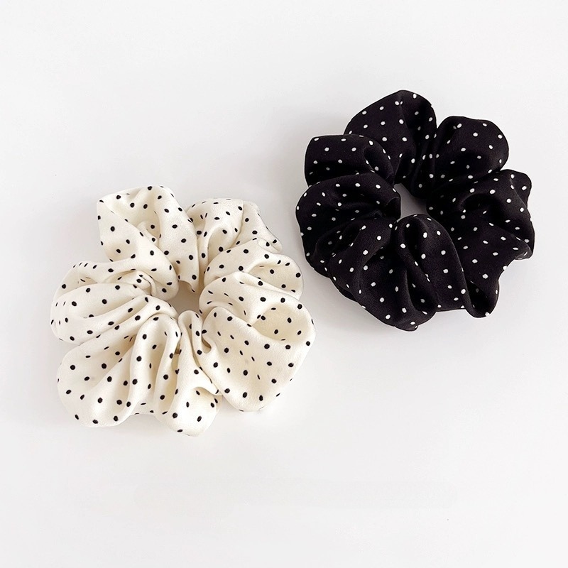 Scrunchie Satin Set - ยางรัดผมแบบมินิมอล 2 ชิ้น/ชุด ผ้าไหมเทียมลายจุด ยางรัดผมแบบยืดหยุ่น สำหรับผู้หญิง