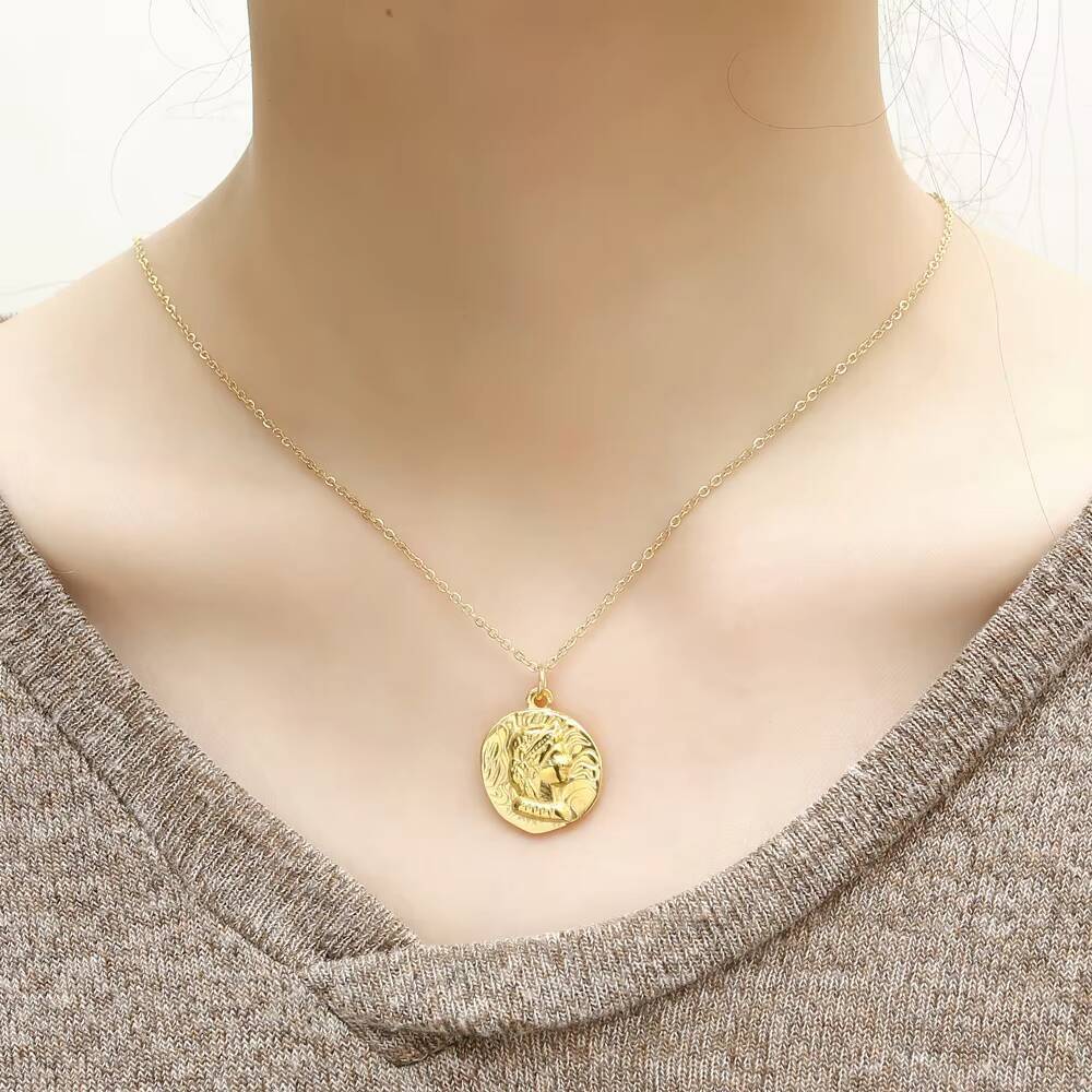 Coin Necklace Delicate - สร้อยคอแฟชั่นเหรียญรูปพระราชินีเอลิซาเบธชุบทองบนสแตนเลสสำหรับผู้หญิง เครื่องประดับอันละเอียดอ่อน
