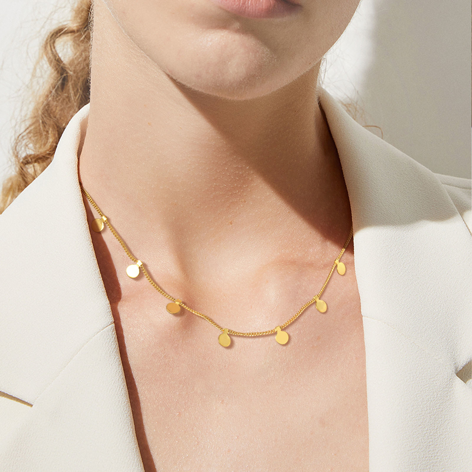 สร้อยคอแผ่นดิสก์หลายเหรียญขนาด - Coin Necklace Delicate บทวิจารณ์และราคา